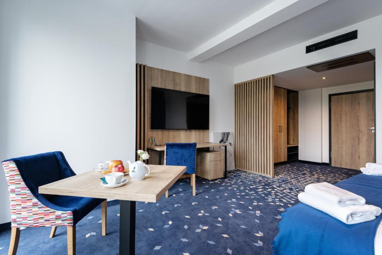 Ilkus Hotel & Restaurant Krze Ngoại thất bức ảnh