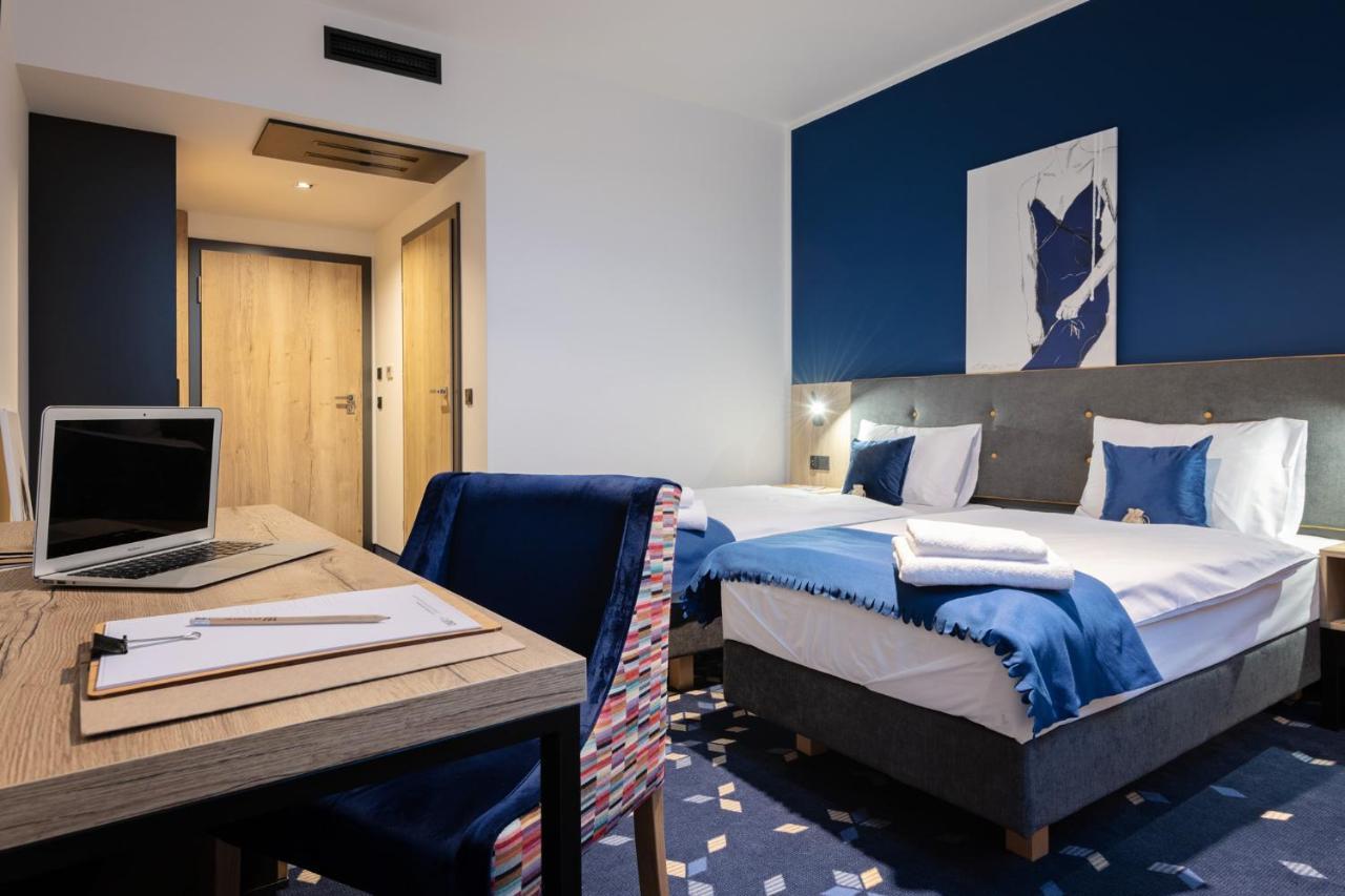 Ilkus Hotel & Restaurant Krze Ngoại thất bức ảnh