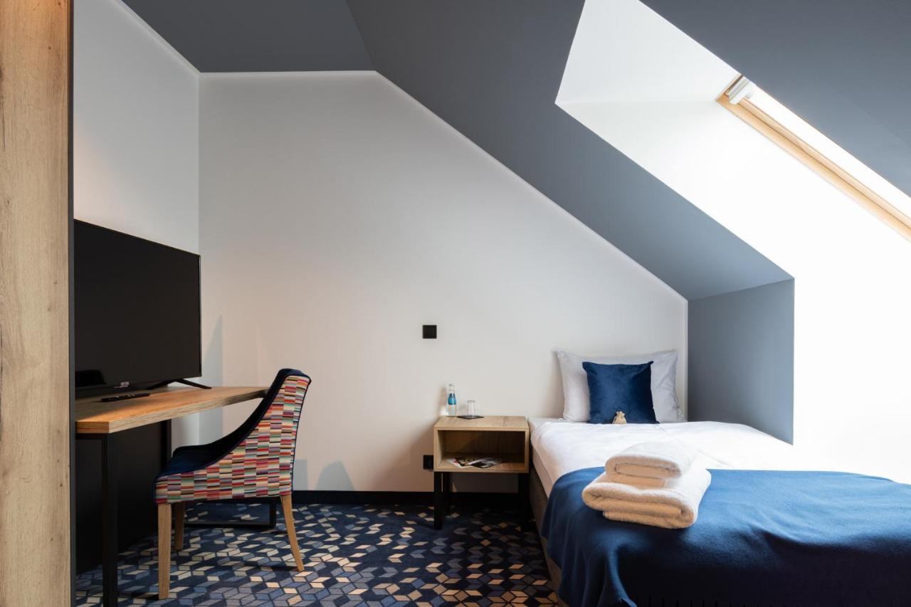 Ilkus Hotel & Restaurant Krze Ngoại thất bức ảnh