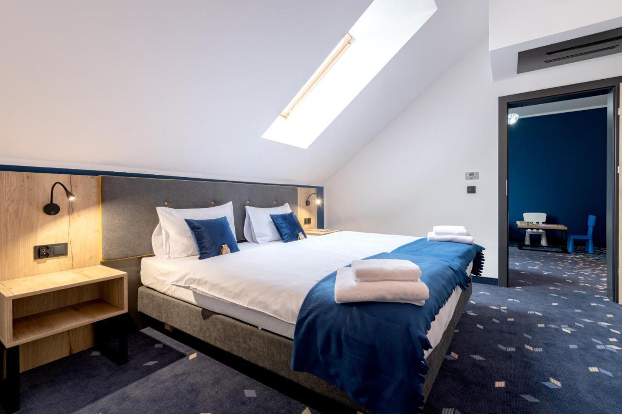 Ilkus Hotel & Restaurant Krze Ngoại thất bức ảnh
