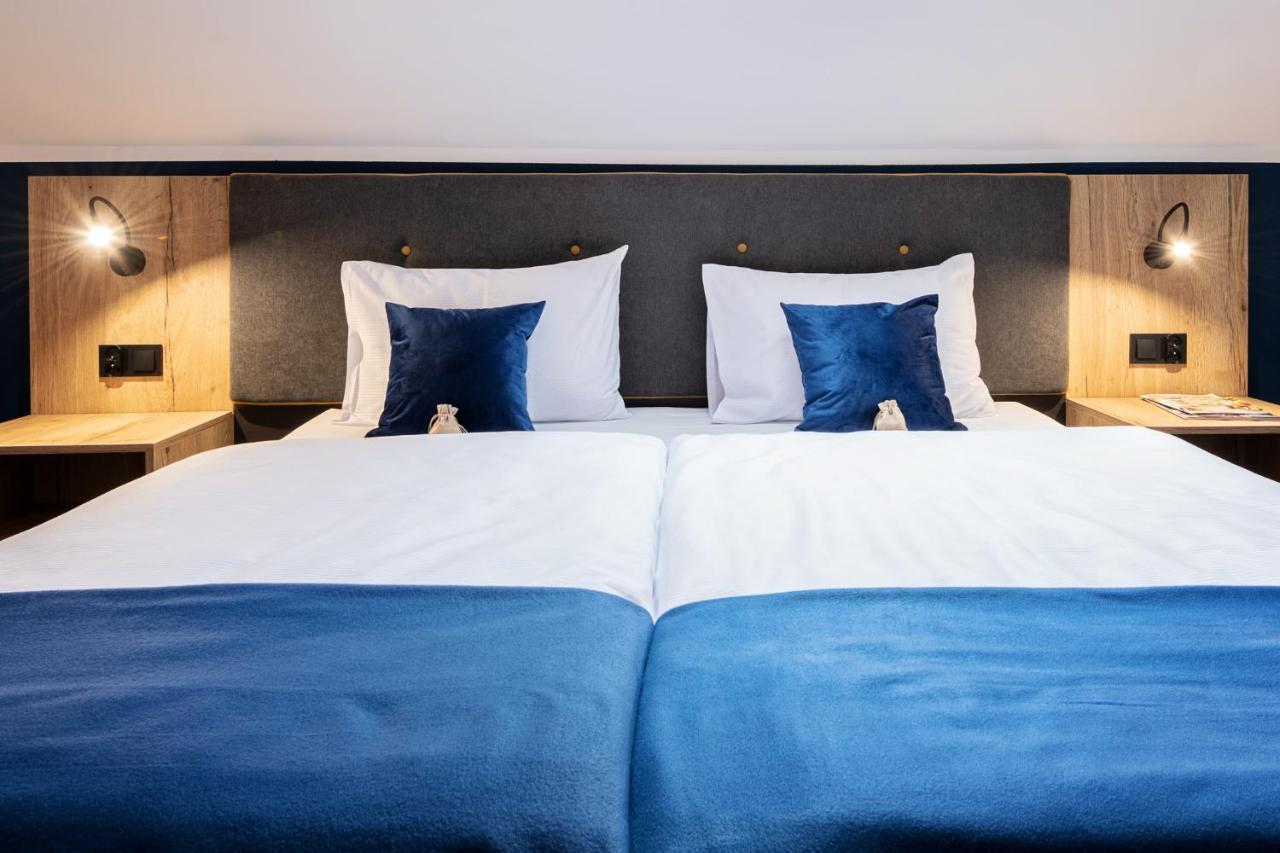 Ilkus Hotel & Restaurant Krze Ngoại thất bức ảnh