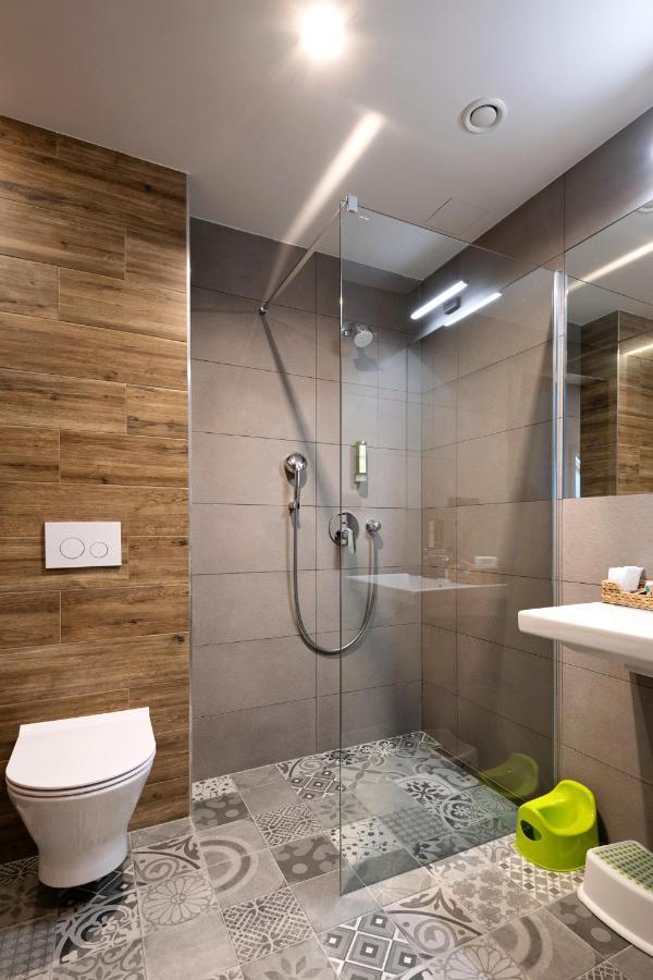Ilkus Hotel & Restaurant Krze Ngoại thất bức ảnh